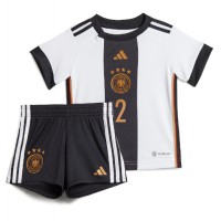 Dětský Fotbalový dres Německo Antonio Rudiger #2 MS 2022 Domácí Krátký Rukáv (+ trenýrky)